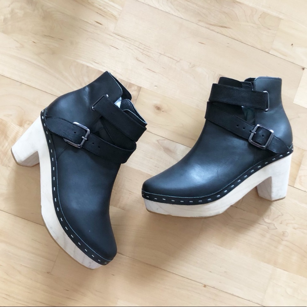 SALE NEW FREE PEOPLE BUNGALOW BLACK PLATFORM WOOD LEATHER CLOGS ANKLE BOOTS